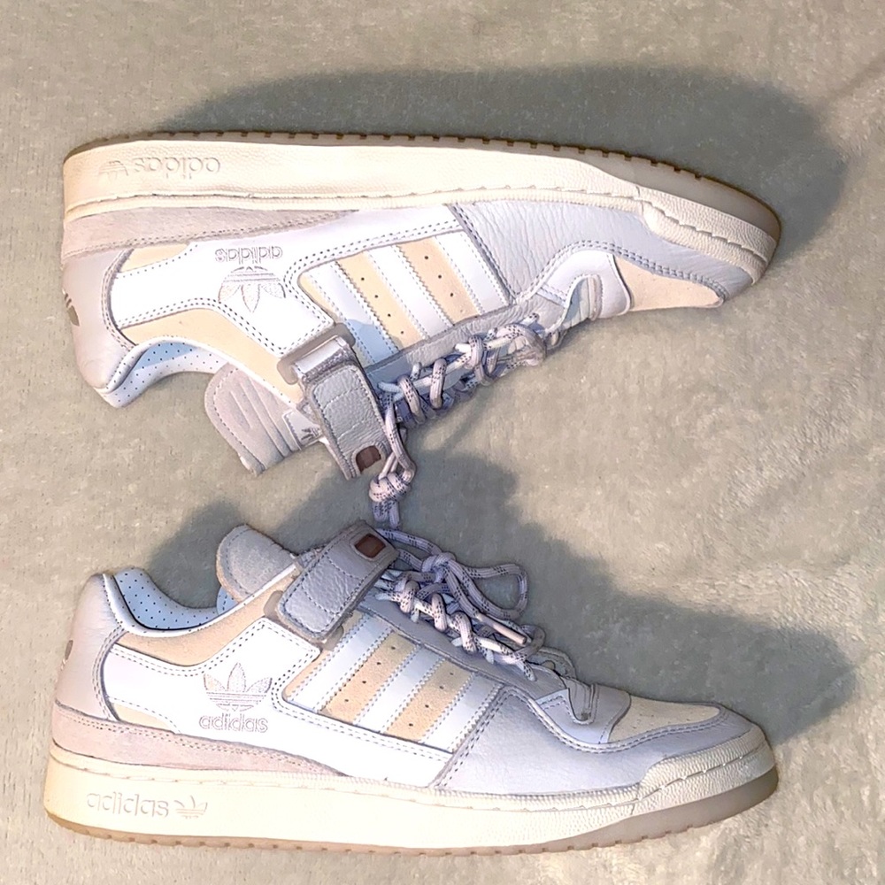 Adidas forum low x Ivy Park collab